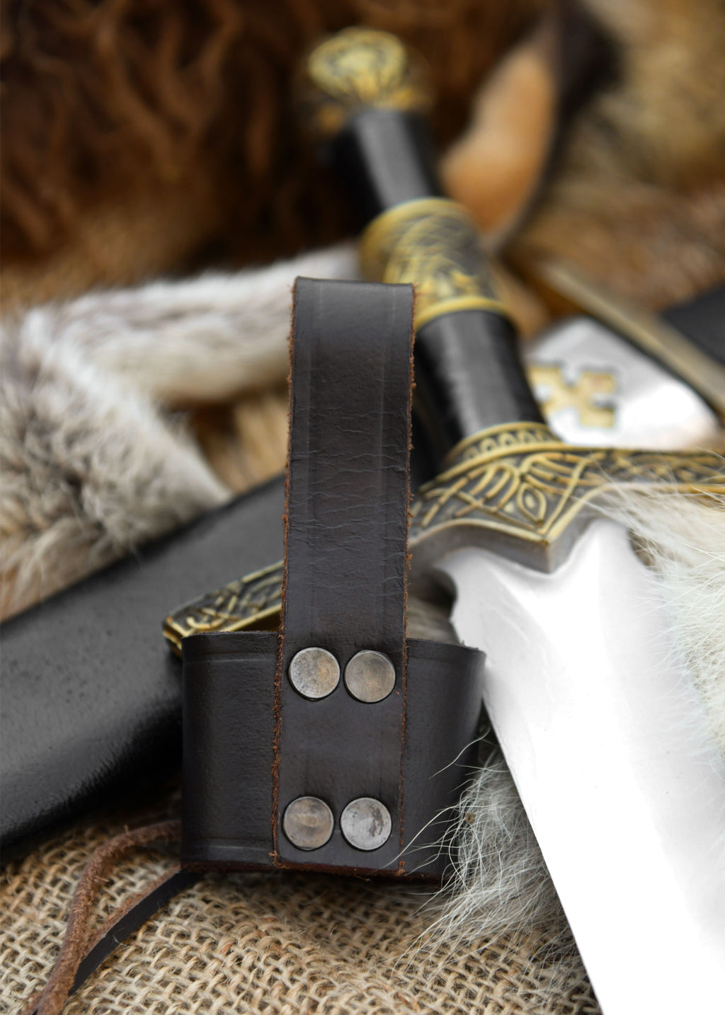 Porte couteau pirate cuir marron pour ceinture Pirates Wares
